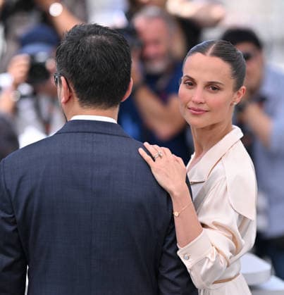 79th Cannes Film Festival: Hope photocall CANNES, FRANCE - MAY 18: Swedish actress Alicia Vikander poses during a photocall for the film Hope at the 79th edition of the Cannes Film Festival in Cannes, France on May 18, 2026. Mustafa Yalcin Anadolu Cannes France. Editorial use only. Please get in touch for any other usage.  Copyright: x2026xAnadoluxMustafaxYalcinx