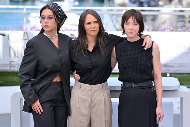 79th Cannes Film Festival: Garance (Another Day) photocall CANNES, FRANCE - MAY 18: (L to R) French actress Adele Exarchopoulos, French screenwriter Jeanne Herry and French actress Sara Giraudeau pose during a photocall for the film Garance (Another Day) at the 79th edition of the Cannes Film Festival in Cannes, France on May 18, 2026. Mustafa Yalcin Anadolu Cannes France. Editorial use only. Please get in touch for any other usage.  Copyright: x2026xAnadoluxMustafaxYalcinx