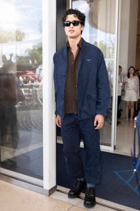 Cannes , Charles Melton exits Martinez MP Cannes, France- May 18: , Charles Melton leaves the Martinez Hotel during 79th Festival of Cannes, on May 18, 2026 in Cannes, France. Photo by Marco Piovanotto Abacapress.com Cannes France  Copyright: xPiovanottoxMarco ABACAx
