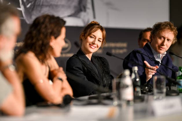 Internationale Filmfestspiele von Cannes, Moulin Pressekonferenz #5 79ème Festival International du Film de Cannes Press conference on the film Moulin 79th International Film Festival of Cannes Press conference on the film Moulin 456318 2026 05 18 Bourgoin, Louise Nemes, Laszlo  Copyright: xEstellexCarlierx xStarfacex STAR_456318_013