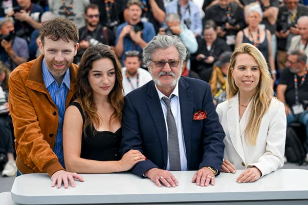Internationale Filmfestspiele von Cannes, La Troisieme Nuit Photocall #5 79ème Festival International du Film de Cannes Photocall of the film La Troisième Nuit 79th Cannes International Film Festival Photocall of the film The Third Night 456311 2026 05 18 Reinartz, Antoine Bajrami, Luana Auteuil, Daniel Lugan, Camille  Copyright: xSergexArnalx xStarfacex STAR_456311_001