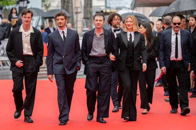 Internationale Filmfestspiele von Cannes, The Unknown Premiere #4 Cannes L’Inconnue (The Unknown) Carpet EB French actress Lea Seydoux, French director and screenwriter Arthur Harari and French-Canadian actor Niels Schneider during the 79th Cannes International Film Festival in Cannes, France on May 18, 2026, the film selected in the Official Competition.Photo by Eliot Blondet ABACAPRESS.COM Cannes France France  Copyright: xBlondetxEliot ABACAx