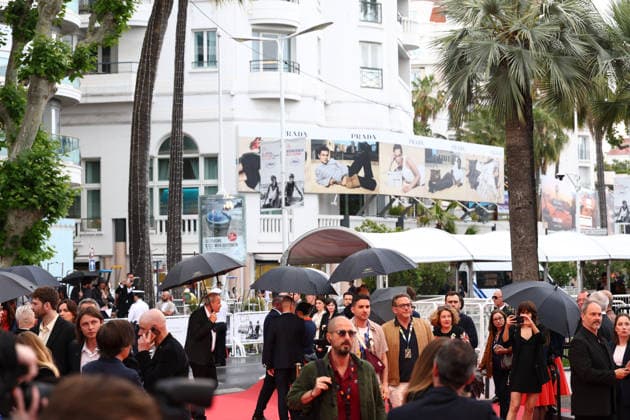 Internationale Filmfestspiele von Cannes, The Unknown Premiere #4 May 18, 2026, Cannes, Cote D azur, France: It is raining in Cannes for the red carpet for the screening of THE UNKNOWN at the 79th Annual Cannes Film Festival at Palais des Festivals in Cannes, France Cannes France - ZUMAc179 20260518_zep_c179_018 Copyright: xMickaelxChavetx