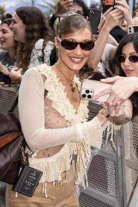 Celebrity, Internationale Filmfestspiele von Cannes, Stars am Hotel Martinez Cannes Bella Hadid exits Martinez MP Cannes, France- May 18: Bella Hadid arrives to the Martinez Hotel during 79th Festival of Cannes, on May 18, 2026 in Cannes, France. Photo by Marco Piovanotto Abacapress.com Cannes France  Copyright: xPiovanottoxMarco ABACAx