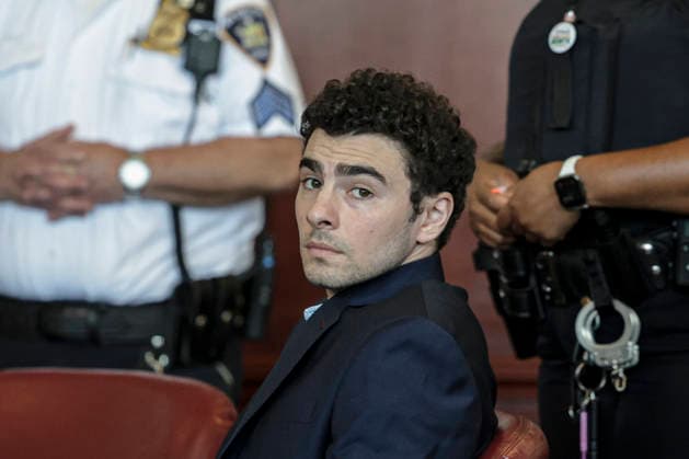 Luigi Mangione appears at an evidence suppression hearing at the Manhattan Supreme Court in New York City, U.S., May 18, 2026. A Judge ruled that gun and notebook will be admitted as evidence at Mangione s trial in UnitedHealthcare CEO s killing. Pool  NYP20260518701 JEENAxMOON