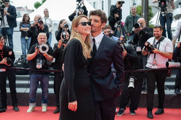 Internationale Filmfestspiele von Cannes, The Unknown Premiere #4 Cannes L Inconnue Red Carpet LZ Virginie Efira and Niels Schneider attending the red carpet of L Inconnue during the 79th Cannes International Film Festival in Cannes, France on May 18, 2026, the film selected in the Official Competition. Photo by Laurent Zabulon ABACAPRESS.COM  Copyright: xZabulonxLaurentx