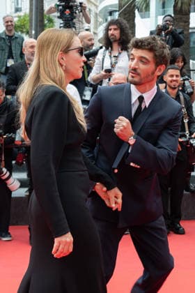 Internationale Filmfestspiele von Cannes, The Unknown Premiere #4 Cannes L Inconnue Red Carpet LZ Virginie Efira and Niels Schneider attending the red carpet of L Inconnue during the 79th Cannes International Film Festival in Cannes, France on May 18, 2026, the film selected in the Official Competition. Photo by Laurent Zabulon ABACAPRESS.COM  Copyright: xZabulonxLaurentx