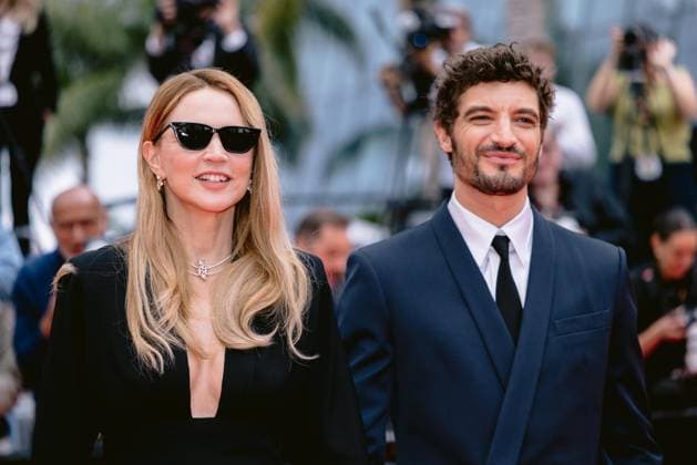 Internationale Filmfestspiele von Cannes, The Unknown Premiere #4 79ème Festival International du Film de Cannes Montée des marches du film L inconnue 79th International Cannes Film Festival Red Carpet with L inconnue cast 456336 2026 05 18 Alpes Maritimes Cannes France Efira, Virginie Schneider, Niels  Copyright: xTerencexBaelenx STAR_456336_037