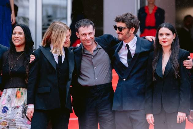 Internationale Filmfestspiele von Cannes, The Unknown Premiere #4 79ème Festival International du Film de Cannes Montée des marches du film L inconnue 79th International Cannes Film Festival Red Carpet with L inconnue cast 456336 2026 05 18 Schneider, Niels Seydoux, Léa Harari, Arthur Masud, Shanti Grasmug, Lilith  Copyright: xTerencexBaelenx STAR_456336_061
