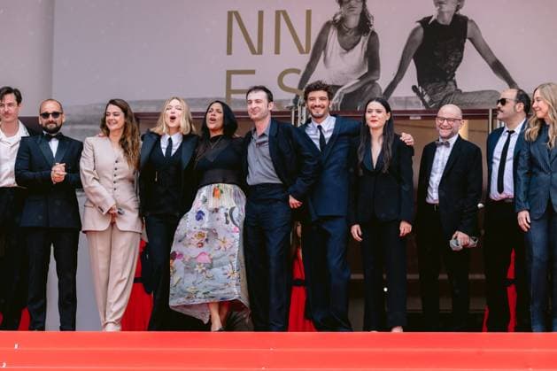 Internationale Filmfestspiele von Cannes, The Unknown Premiere #4 79th International Cannes Film Festival Montée des marches du film L inconnue 79th International Cannes Film Festival Red Carpet with L inconnue cast 456336 2026 05 18 Schneider, Niels Seydoux, Léa Harari, Arthur Masud, Shanti Grasmug, Lilith Harari, Lucas Senechal, Laurent Poggio, Andrea Turnbull, Jonathan Poymiro, Vincent Anthome, Nicolas Copyright: xTerencexBaelenx STAR_456336_063