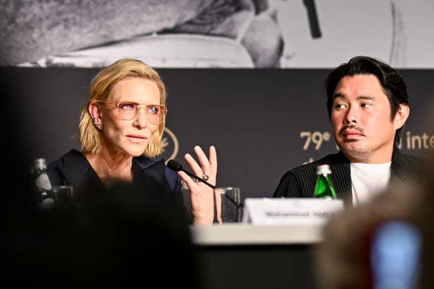 Celebrity, Internationale Filmfestspiele von Cannes, The Displacement Fund Pressekonferenz 79ème Festival International du Film de Cannes Press conference for the film The displacement Fund 79th Cannes International Film Festival Press conference for the film The displacement Fund 456345 2026 05 18 Nguyen, Bao Blanchett, Cate  Copyright: xEstellexCarlierx xStarfacex STAR_456345_010