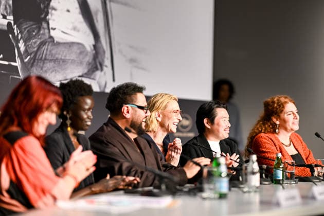Celebrity, Internationale Filmfestspiele von Cannes, The Displacement Fund Pressekonferenz 79ème Festival International du Film de Cannes Press conference for the film The displacement Fund 79th Cannes International Film Festival Press conference for the film The displacement Fund 456345 2026 05 18 Jacir, Annemarie Nguyen, Bao Blanchett, Cate Amer, Mohammed  Copyright: xEstellexCarlierx xStarfacex STAR_456345_001