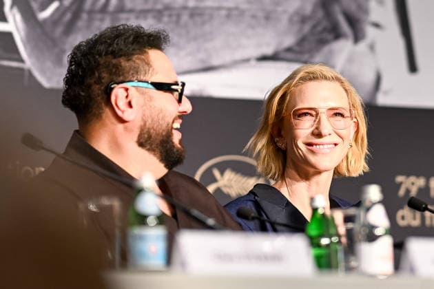 Celebrity, Internationale Filmfestspiele von Cannes, The Displacement Fund Pressekonferenz 79ème Festival International du Film de Cannes Press conference for the film The displacement Fund 79th Cannes International Film Festival Press conference for the film The displacement Fund 456345 2026 05 18 Blanchett, Cate Amer, Mohammed  Copyright: xEstellexCarlierx xStarfacex STAR_456345_014