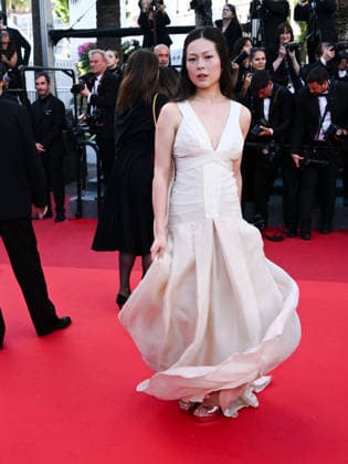 Internationale Filmfestspiele von Cannes, Fjord Premiere #2 IPA84834325 - Cannes, 79th Cannes Film Festival 2026, evening 7. red carpet of FJORD. Pictured: Olivia Yang  Copyright: xTerenghi Ipa-Agency.netx xPoolxPhotoxEventsx07x 84834325