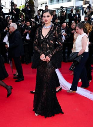 Internationale Filmfestspiele von Cannes, Fjord Premiere #5 IPA84834575 - Cannes, 79th Cannes Film Festival 2026, evening 7. red carpet of FJORD. Pictured: Taylor Hill  Copyright: xTerenghi Ipa-Agency.netx xPoolxPhotoxEventsx07x 84834575