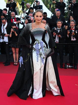 Internationale Filmfestspiele von Cannes, Fjord Premiere #5 IPA84835037 - Cannes, 79th Cannes Film Festival 2026, evening 7. red carpet of FJORD Pictured: Sharon Stone  Copyright: xManuelexMangiarottix xPoolxPhotoxEventsx07x 84835037