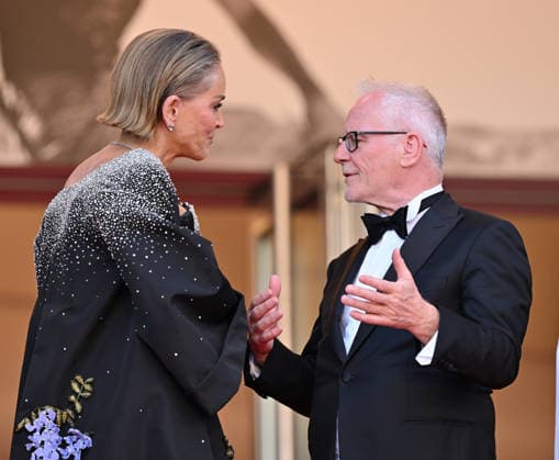 Internationale Filmfestspiele von Cannes, Fjord Premiere #5 79th Cannes Film Festival: Fjord screening CANNES, FRANCE - MAY 18: US actress Sharon Stone (L) and Cannes film festival director Thierry Fremaux (R) arrive for the screening of the film Fjord at the 79th edition of the Cannes Film Festival in Cannes, France on May 18, 2026. Mustafa Yalcin Anadolu Cannes France. Editorial use only. Please get in touch for any other usage.  Copyright: x2026xAnadoluxMustafaxYalcinx
