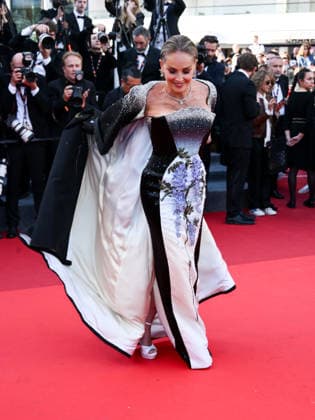 Internationale Filmfestspiele von Cannes, Fjord Premiere #6 IPA84835943 - Cannes, 79th Cannes Film Festival 2026, evening 7. red carpet of FJORD. Pictured: Sharon Stone  Copyright: xTerenghi Ipa-Agency.netx xPoolxPhotoxEventsx07x 84835943