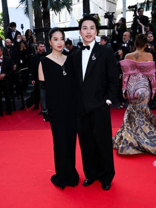 Internationale Filmfestspiele von Cannes, Fjord Premiere #6 IPA84836636 - Cannes, 79th Cannes Film Festival 2026, evening 7. red carpet of FJORD. Pictured: Meng Zhang and Pablo Zhang  Copyright: xTerenghi Ipa-Agency.netx xPoolxPhotoxEventsx07x 84836636