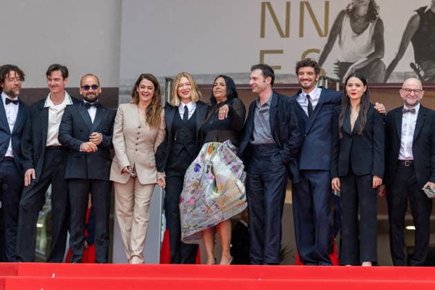 Internationale Filmfestspiele von Cannes, The Unknown Premiere #6 Laurent Senechal, Lucas Harari, Jonathan Turnbull, Victoire Du Bois, Léa Seydoux, Shanti Masud, Lucas Harari, Niels Schneider, Lilith Grasmug et Vincent Poymiro Montée des marches du film Linconnue lors du 79ème Festival International du Film de Cannes, le 18 mai 2026 Olivier Borde Bestimage Red carpet for The unknown at the 79th Cannes International Film Festival on May 18, 2026 Cannes France Copyright: xOLIVIERxBORDEx xBESTIMAGExOLIVIERxBORDEx xBESTIMAGEx