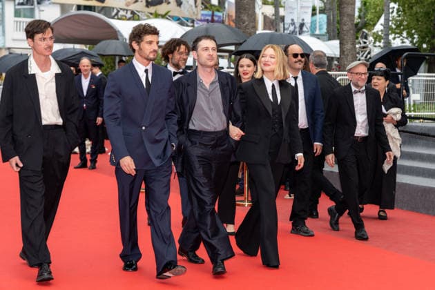Internationale Filmfestspiele von Cannes, The Unknown Premiere #6 Lucas Harari, Niels Schneider, Laurent Senechal, Arthur Harari, Lilith Grasmug, Léa Seydoux et Nicolas Anthomé Montée des marches du film Linconnue lors du 79ème Festival International du Film de Cannes, le 18 mai 2026 Olivier Borde Bestimage Red carpet for The unknown at the 79th Cannes International Film Festival on May 18, 2026 Cannes France  Copyright: xOLIVIERxBORDEx xBESTIMAGExOLIVIERxBORDEx xBESTIMAGEx