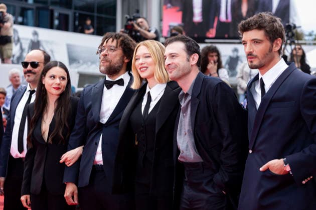 Internationale Filmfestspiele von Cannes, The Unknown Premiere #6 Nicolas Anthomé, Lilith Grasmug, Laurent Senechal, Léa Seydoux, Lucas Harari et Niels Schneider Montée des marches du film Linconnue lors du 79ème Festival International du Film de Cannes, le 18 mai 2026 Olivier Borde Bestimage Red carpet for The unknown at the 79th Cannes International Film Festival on May 18, 2026 Cannes France  Copyright: xOLIVIERxBORDEx xBESTIMAGExOLIVIERxBORDEx xBESTIMAGEx