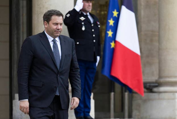 The German Finance Minister Leaves the Elysee Palace - Paris Lars Klingbeil, the German Finance Minister, leaves the Elysee Palace in Paris on May 18, 2026. Photos by Jeremy Paoloni ABACAPRESS.COM Paris France  Copyright: xPaolonixJeremy ABACAx