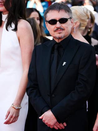 Internationale Filmfestspiele von Cannes, Fjord Premiere #7 IPA84837692 - Cannes, 79th Cannes Film Festival 2026, evening 7. red carpet of FJORD. Pictured: Cristian Mungiu  Copyright: xTerenghi Ipa-Agency.netx xPoolxPhotoxEventsx07x 84837692