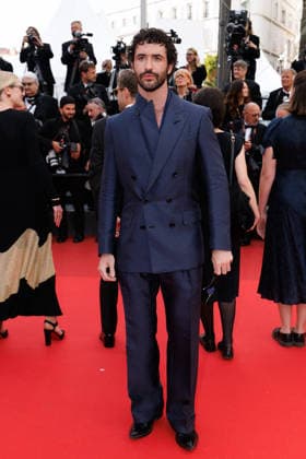 Internationale Filmfestspiele von Cannes, Fjord Premiere #7 Jordan Firstman Montée des marches du film Fjord lors du 79ème Festival International du Film de Cannes, le 18 mai 2026 Jacovides Moreau Bestimage Red carpet for Fjord at the 79th Cannes International Film Festival on May 18, 2026 Cannes France  Copyright: xJACOVIDES-MOREAUx xBESTIMAGExJACOVIDES-MOREAUx xBESTIMAGEx
