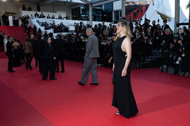 Internationale Filmfestspiele von Cannes, Fjord Premiere #8 Cannes Fjord screening NG Julie Gayet attending the ‘Fjord’ Screening and Red Carpet at Palais Des Festivals in Cannes, France on May 18 2026 as part of the 79th Cannes Film Festival. Photo by Nicolas Genin ABACAPRESS.COM Cannes France  Copyright: xGeninxNicolas ABACAx