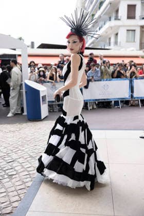 Celebrity, Internationale Filmfestspiele von Cannes, Stars am Hotel Martinez #9 Cannes Aliia Roza exits Martinez MP Cannes, France- May 18: Aliia Roza leaves the Martinez Hotel during 79th Festival of Cannes, on May 18, 2026 in Cannes, France. Photo by Marco Piovanotto Abacapress.com Cannes France  Copyright: xPiovanottoxMarco ABACAx
