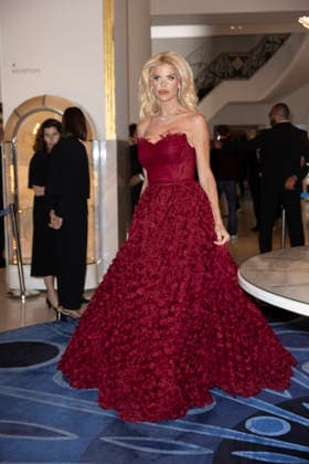 Celebrity, Internationale Filmfestspiele von Cannes, Stars am Hotel Martinez #9 Cannes Victoria Silvstedt exits Martinez MP Cannes, France- May 18: Victoria Silvstedt leave the Martinez Hotel during 79th Festival of Cannes, on May 18, 2026 in Cannes, France. Photo by Marco Piovanotto Abacapress.com Cannes France  Copyright: xPiovanottoxMarco ABACAx