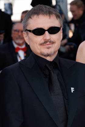 Internationale Filmfestspiele von Cannes, Fjord Premiere #9 Cristian Mungiu Montée des marches du film Fjord lors du 79ème Festival International du Film de Cannes, le 18 mai 2026 Jacovides Moreau Bestimage Red carpet for Fjord at the 79th Cannes International Film Festival on May 18, 2026 Cannes France  Copyright: xJACOVIDES-MOREAUx xBESTIMAGExJACOVIDES-MOREAUx xBESTIMAGEx