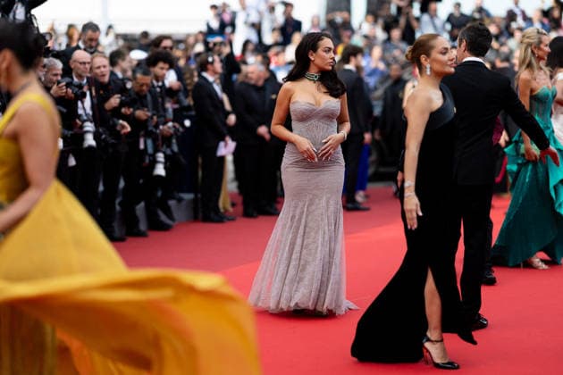 Internationale Filmfestspiele von Cannes, Fjord Premiere #9 Georgina Rodriguez Montée des marches du film Fjord lors du 79ème Festival International du Film de Cannes, le 18 mai 2026 Jacovides Moreau Bestimage Red carpet for Fjord at the 79th Cannes International Film Festival on May 18, 2026 Cannes France  Copyright: xJACOVIDES-MOREAUx xBESTIMAGExJACOVIDES-MOREAUx xBESTIMAGEx