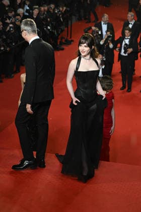 79ème Festival International du Film de Cannes Montée des marches du film Her Private Hell 79th International Cannes Film Festival Red Carpet for Her Private Hell movie 456364 2026 05 18 Cannes France Thatcher, Sophie  Copyright: xSergexArnalx xStarfacex STAR_456364_007