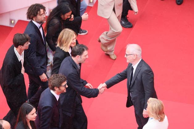 Lilith Grasmug, Niels Schneider, Arthur Harari, Léa Seydoux et Thierry Frémaux, Lucas Harari et Laurent Sénéchal Montée des marches du film Linconnue lors du 79ème Festival International du Film de Cannes, le 18 mai 2026 Franck Boutonnet Pool Bestimage Red carpet for The unknown at the 79th Cannes International Film Festival on May 18, 2026 Cannes France  Copyright: xFranckxBoutonnetx xPoolx xBestimagexFranckxBoutonnetx xPoolx xBestimagex