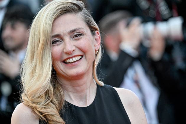 Cannes Fjord Screening JR Julie Gayet attending the screening of the movie Fjord during the 79th Cannes Film Festival in Cannes, France on May 18, 2026. Photo by Julien Reynaud APS-Medias ABACAPRESS.COM Cannes France  Copyright: xReynaudxJulien APS-Medias ABACAx