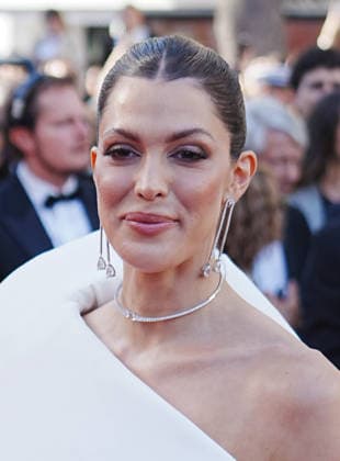 79eme FESTIVAL DE CANNES 18 05 2026 CANNES, FRANCE - MAY 18 Iris Mittenaere L Affaire Marie - Claire screening during the 79th annual Cannes Film Festival at Palais des Festivals on May 18 2026 in Cannes, France.photos Laurent Lairys Pierre Niney and Natacha Andrews Histoires Paralleles screening during the 79th annual Cannes Film Festival at Palais des Festivals on May 14, 2026 in Cannes, France.photos Laurent Lairys CANNESFrance  Copyright: xLaurentxLairysx
