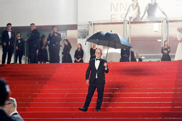 Thierry Frémaux Montée des marches du film Her private hell lors du 79ème Festival International du Film de Cannes, le 18 mai 2026 Jacovides Moreau Bestimage Red carpet for Her private hell at the 79th Cannes International Film Festival on May 18, 2026 Cannes France  Copyright: xJACOVIDES-MOREAUx xBESTIMAGExJACOVIDES-MOREAUx xBESTIMAGEx