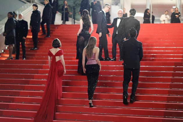 Nicolas Winding Refn et Thierry Frémaux Montée des marches du film Her private hell lors du 79ème Festival International du Film de Cannes, le 18 mai 2026 Jacovides Moreau Bestimage Red carpet for Her private hell at the 79th Cannes International Film Festival on May 18, 2026 Cannes France  Copyright: xJACOVIDES-MOREAUx xBESTIMAGExJACOVIDES-MOREAUx xBESTIMAGEx