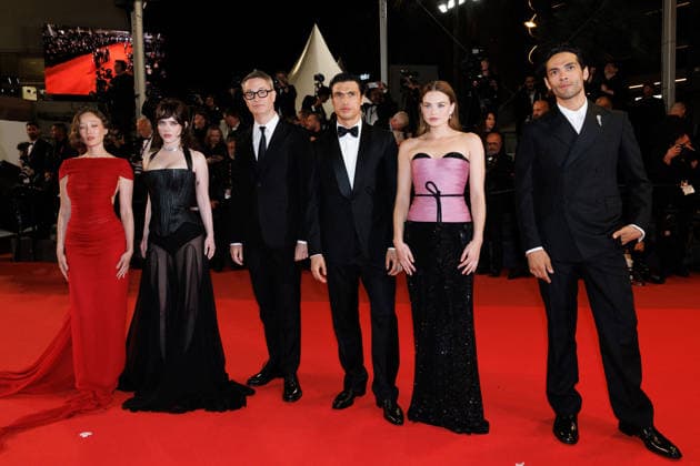 Havana Rose Liu, Sophie Thatcher, Nicolas Winding Refn, Charles Melton, Kristine Froseth et Diego Calva Montée des marches du film Her private hell lors du 79ème Festival International du Film de Cannes, le 18 mai 2026 Jacovides Moreau Bestimage Red carpet for Her private hell at the 79th Cannes International Film Festival on May 18, 2026 Cannes France  Copyright: xJACOVIDES-MOREAUx xBESTIMAGExJACOVIDES-MOREAUx xBESTIMAGEx