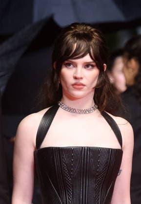 Sophie Thatcher Montée des marches du film Her private hell lors du 79ème Festival International du Film de Cannes, le 18 mai 2026 Jacovides Moreau Bestimage Red carpet for Her private hell at the 79th Cannes International Film Festival on May 18, 2026 Cannes France  Copyright: xJACOVIDES-MOREAUx xBESTIMAGExJACOVIDES-MOREAUx xBESTIMAGEx