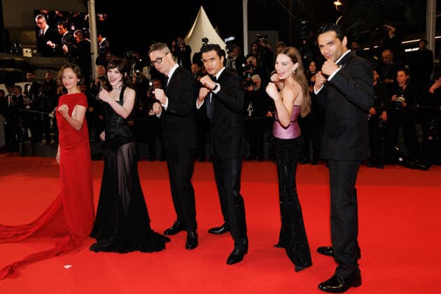 Havana Rose Liu, Sophie Thatcher, Nicolas Winding Refn, Charles Melton, Kristine Froseth et Diego Calva Montée des marches du film Her private hell lors du 79ème Festival International du Film de Cannes, le 18 mai 2026 Jacovides Moreau Bestimage Red carpet for Her private hell at the 79th Cannes International Film Festival on May 18, 2026 Cannes France  Copyright: xJACOVIDES-MOREAUx xBESTIMAGExJACOVIDES-MOREAUx xBESTIMAGEx
