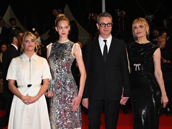 IPA84844784 - Cannes, 79th Cannes Film Festival 2026, evening 7. Red Carpet Film HER PRIVATE HELL . Pictured are Nicolas Winding Refn, Liv Corfixen, Lizzielou Corfixen and Lola Corfixen  Copyright: xManuelexMangiarottix xPoolxPhotoxEventsx07x 84844784