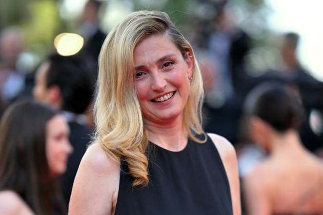 Cannes Fjord Red Carpet FC Julie Gayet attend the red carpet premiere of Fjord during the 79th Cannes International Film Festival in Cannes, France on May 18, 2026, the film selected in the Official Competition..Photo by Franck Castel ABACAPRESS.COM Cannes  Copyright: xCastelxFranck ABACAx
