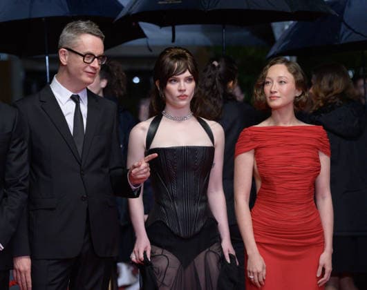 Her Private Hell Premiere at 79th Festival de Cannes - Cannes, France CANNES, FRANCE. May 18, 2026: Nicolas Winding Refn, Sophie Thatcher & Havana Rose Liu at the premiere for Her Her Private Hell at the 79th Festival de Cannes. Picture: Paul Smith Featureflash Cannes France  Copyright: xPaulxSmithx xFeatureflashx