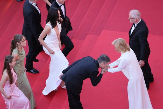 Vanessa Ceban, Henrikke Lund Olsen, Cristian Mungiu, Renate Reinsve, Iris Knobloch, Thierry Frémaux Montée des marches du film Fjord lors du 79ème Festival International du Film de Cannes, le 18 mai 2026 Franck Boutonnet Pool Bestimage Red carpet for Fjord at the 79th Cannes International Film Festival on May 18, 2026 Cannes France  Copyright: xFranckxBoutonnetx xPoolx xBestimagexFranckxBoutonnetx xPoolx xBestimagex