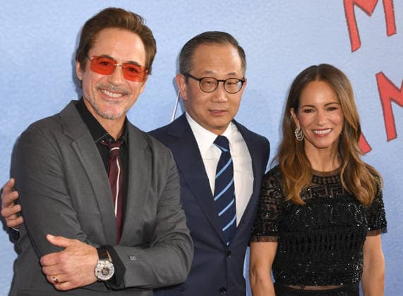 NEW YORK, NY- MAY 18: Robert Downey Jr., Kewsong Lee and Susan Downey at the 2026 Lincoln Center Theater Spring Gala at the Vivian Beaumont Theater in Lincoln Center on May 18, 2026 in New York City. Copyright: xmpi099 MediaPunchx
