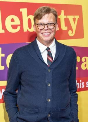 May 18, 2026, Bronx, New York, USA: Jeff Hiller attends opening night of Celebrity Autobiography at Shubert Theatre in New York, NY on May 18, 2026. Bronx USA  - ZUMAr339 20260518_znp_r339_031 Copyright: xLevxRadinx