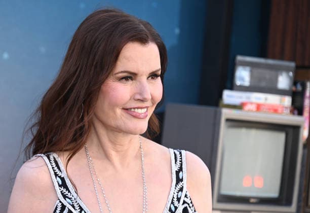 Netflix™s ˜The Boroughs™ Premiere + ATAS Event Geena Davis arriving to Netflix™s The Boroughs premiere + ATAS event held at the Egyptian Theatre on May 18, 2026 in Hollywood, CA. Hollywood Egyptian Theatre California USA Copyright: xLeexWattx xAFF-USA.COMx